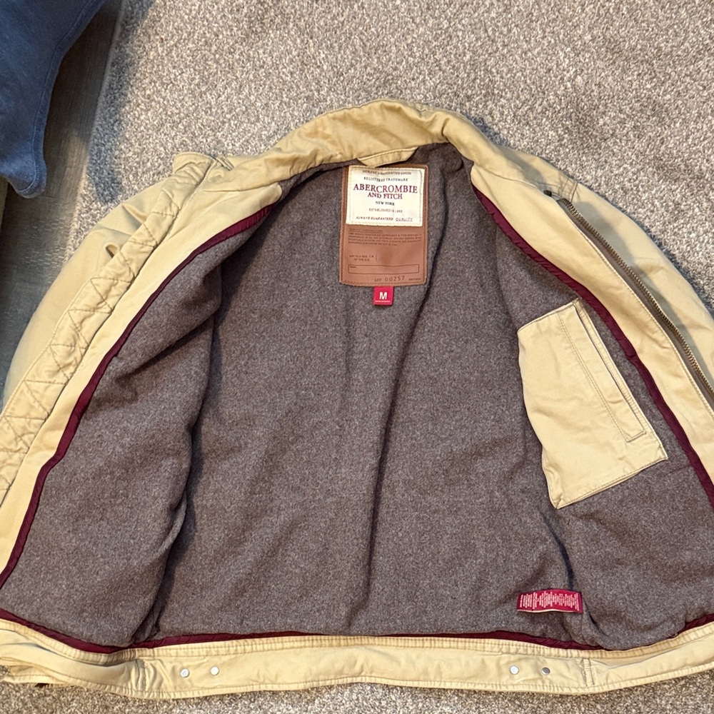 Abercrombie & Fitch Men's Beige Jacket - Picture 4 of 8